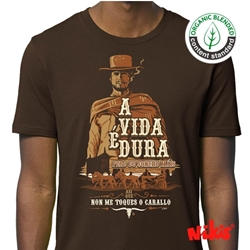 Camiseta A Vida é Dura - Imaxe 1